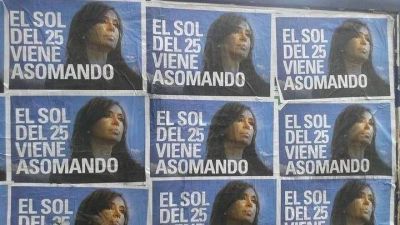 Se reactiv� la idea de un gran acto por el 25 de mayo pero sigue el interrogante sobre Cristina