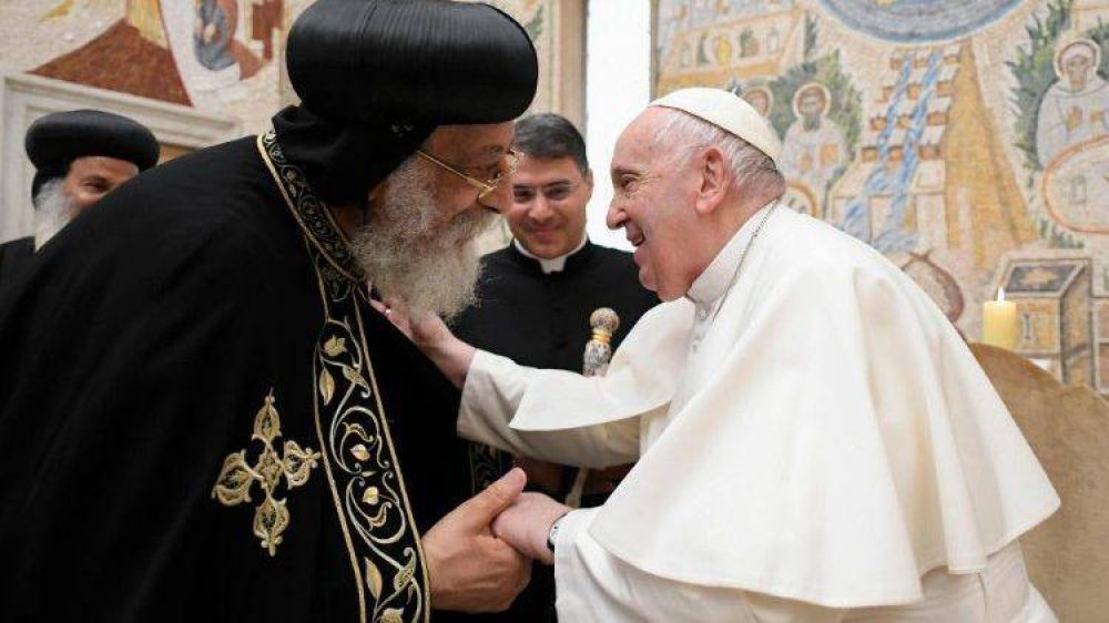 Francisco a Tawadros II: Demos gracias y supliquemos el don de la unidad