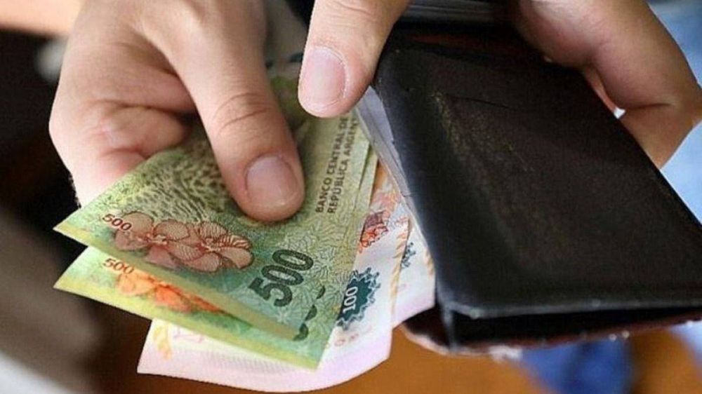 Salarios formales estancados: los informales crecieron m�s en el primer trimestre