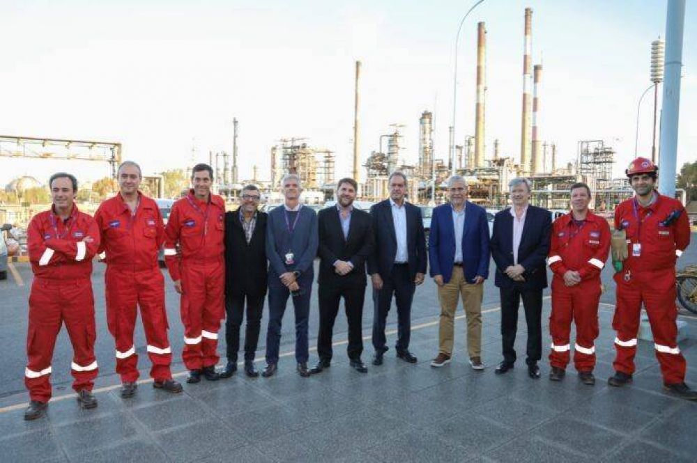 Daniel Scioli y Jorge Ferraresi recorrieron la refinera Razen en Dock Sud