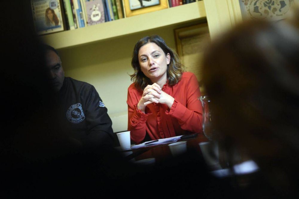 Con el r�gimen de licencias en el centro de la escena, empujan una bater�a de proyectos laborales en Diputados