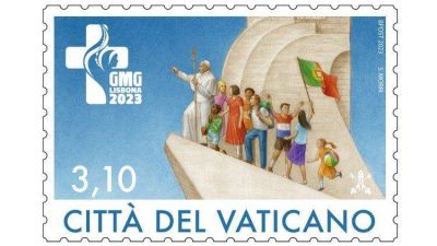 El Papa en la proa de un barco gu�a a los j�venes hacia el futuro