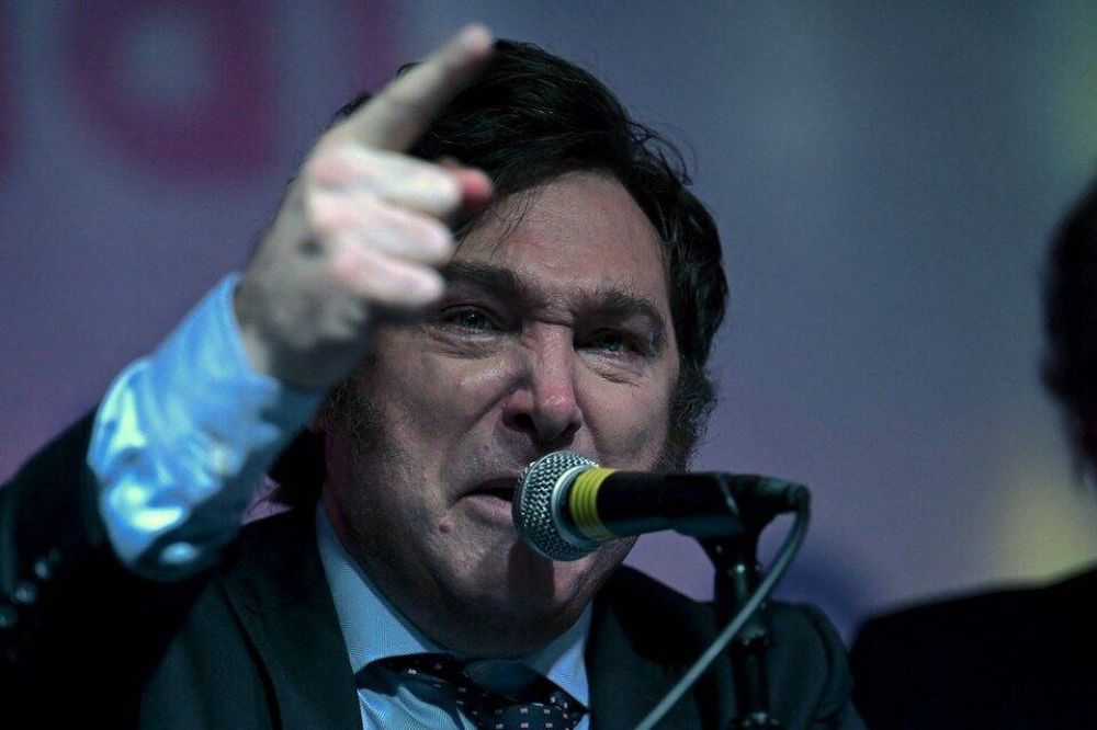 Ajuste, privatizaciones, mano dura y dolarizaci�n: la plataforma electoral de Javier Milei