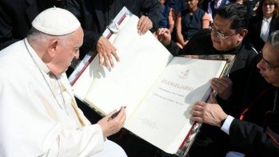 Papa Francisco: Pongamos fin a esta insensata guerra contra la creaci�n
