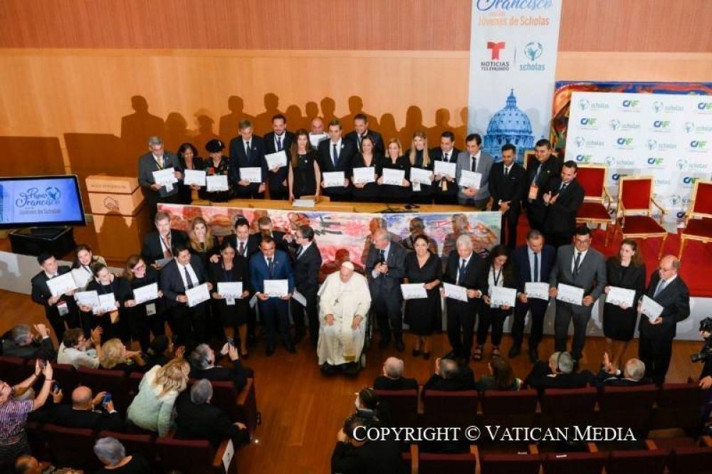 Papa Francisco en graduación de 50 alcaldes latinoamericanos en la escuela del Vaticano “Scholas”