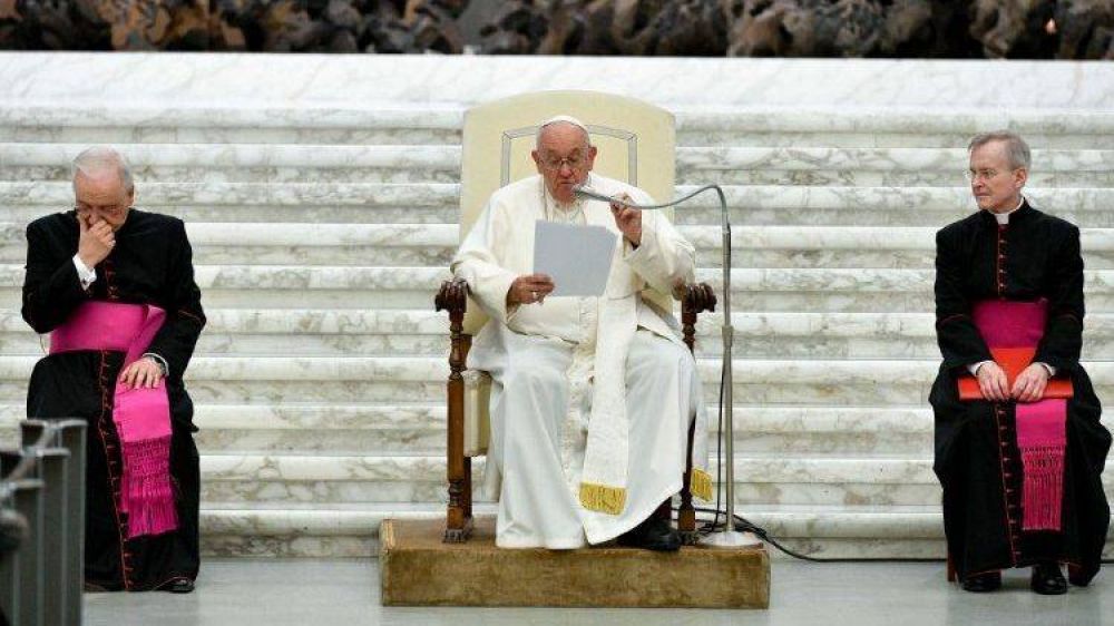 El Papa a los poetas y escritores: La Iglesia necesita su genialidad