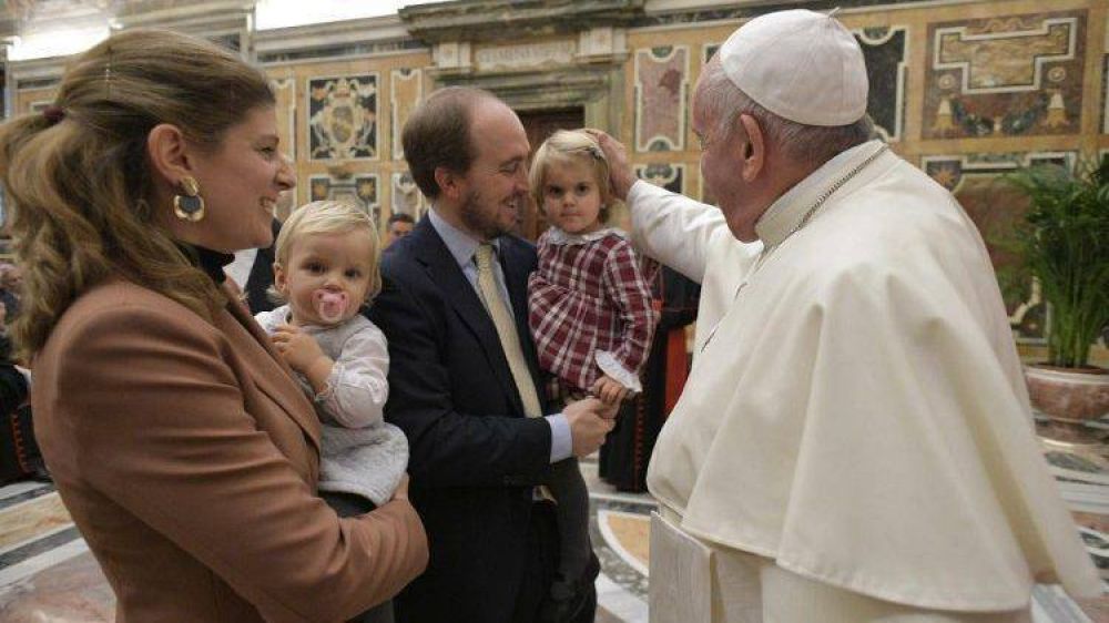 La familia tiene efectos positivos por ser generadora del bien com�n