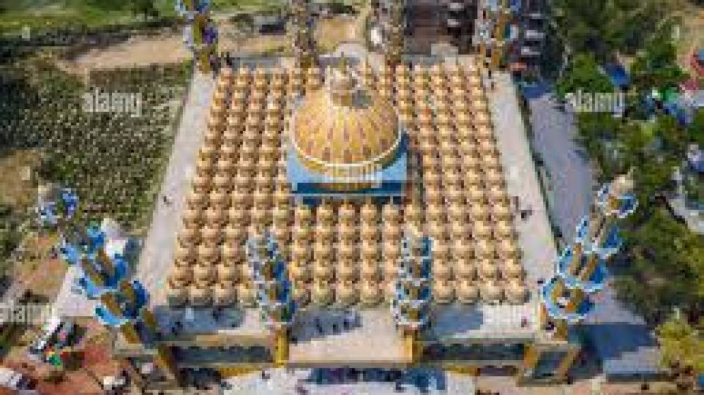 La mezquita de las 201 cúpulas de Bangladesh
