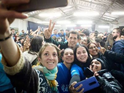 A la espera de definiciones, �Wado� De Pedro profundiza su campa�a: el interrogante por su futuro en el Gabinete