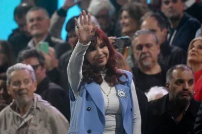 Cristina Kirchner pidió suspender la elevación a juicio por el atentado en su contra y exigió nuevas medidas urgentes