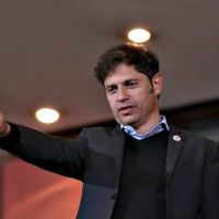 Axel Kicillof espera un guio final para su candidatura bonaerense y se sube al operativo para instalar a De Pedro