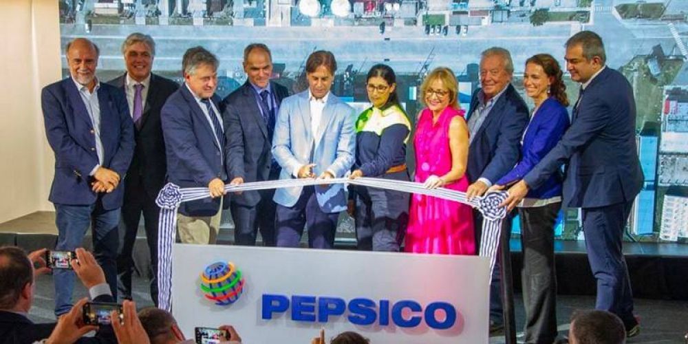 Presidente de Uruguay inauguró planta de concentrados de Pepsico en Zona Franca de Colonia