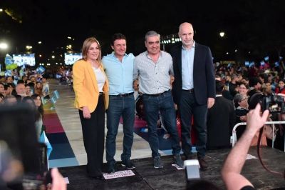 Elecciones en Tucumán: Manzur tomó distancia de la gestión nacional y la oposición cerró la campaña con Larreta