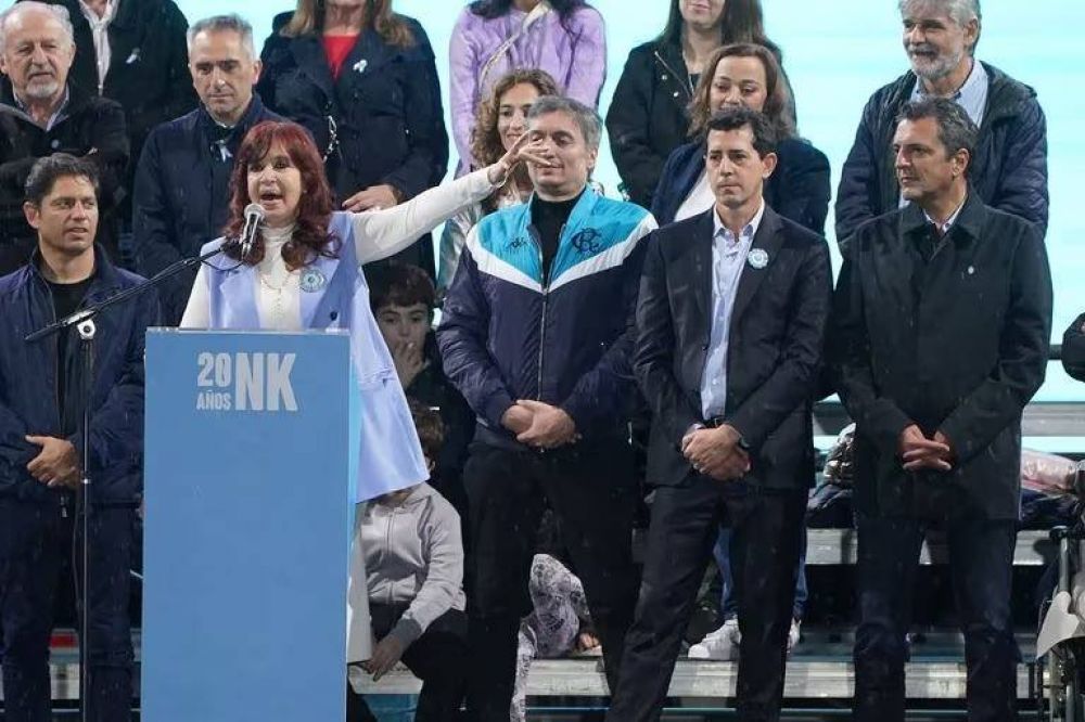 Para la dirigencia del FdT solo una definicin de CFK podr ordenar la interna