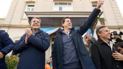 El cruce de saludos entre Wado de Pedro y Sergio Massa tras el acto del Frente Renovador