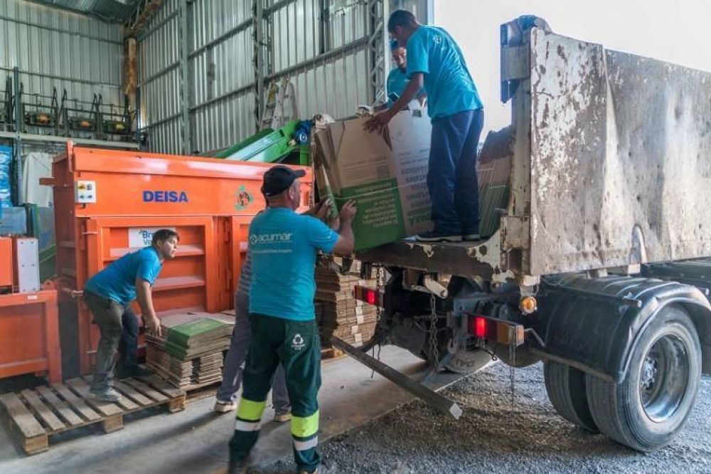 La Matanza: ACUMAR y una campaa de cestos para la valorizacin de residuos