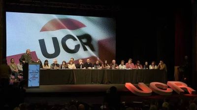 Sin el factor Schiaretti, la UCR tendr una Convencin cargada de expectativas por las alianzas y candidaturas