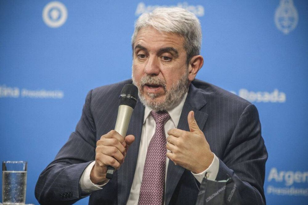 An�bal Fern�ndez, con los tapones de punta contra un cambio en el piso para las listas
