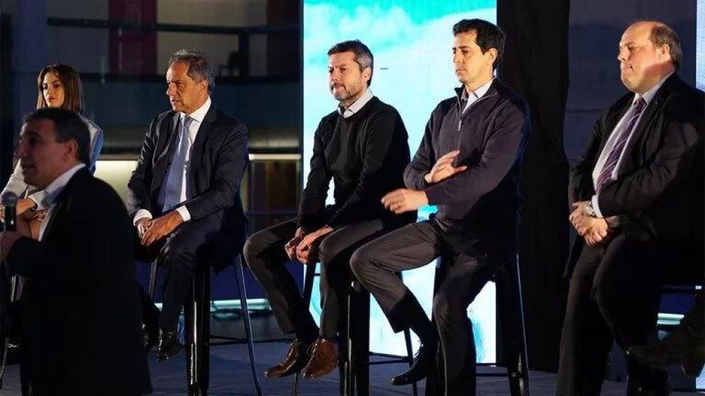 Se cerraron las alianzas y los candidatos del oficialismo aceleran con sus campaas: Wado va al Conurbano y Scioli refuerza su presencia en los medios