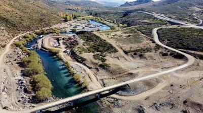 Sergio Massa y Arabela Carreras anunciaron una mesa político técnica por el futuro de las represas