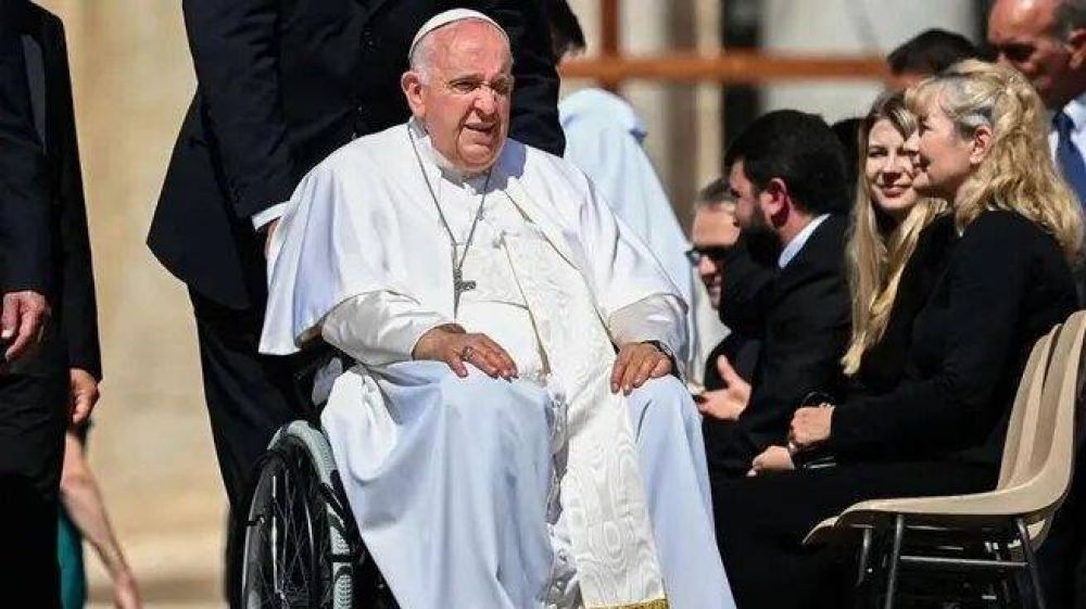 El Papa Francisco al dejar el hospital pidi� a la Argentina: 