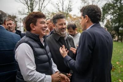 Los intendentes peronistas bonaerenses, obligados a tomar partido en la interna