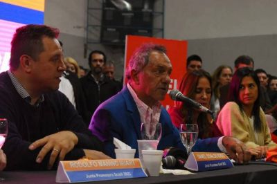 Scioli pidi� que �Manino� Iriart sea incluido en las PASO de Uni�n por la Patria