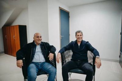 Manzur se reuni� con U�ac y envi� una se�al al PJ: �Argentina se pone de pie desde el interior del pa�s�