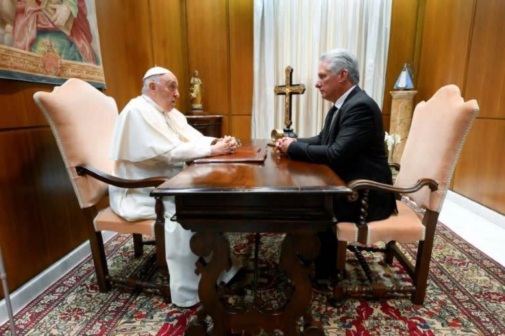 Presidente cubano llega al Vaticano para reunin con el papa Francisco