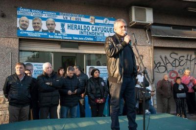 Para desafiar a Espinoza, Scioli explora presentar como candidato a Heraldo Cayuqueo el titular de la UOCRA La Matanza