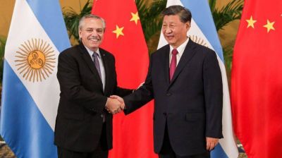 Alberto Fernández prepara un nuevo viaje a China en un momento crucial de la campaña