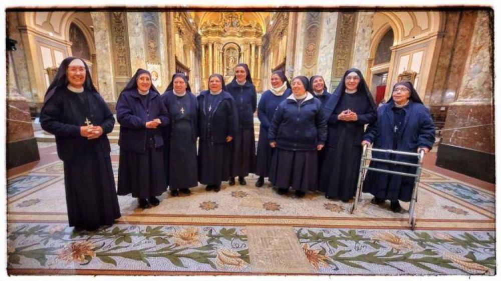 Una congregaci�n religiosa celebra 90 a�os de servicio en el arzobispado porte�o