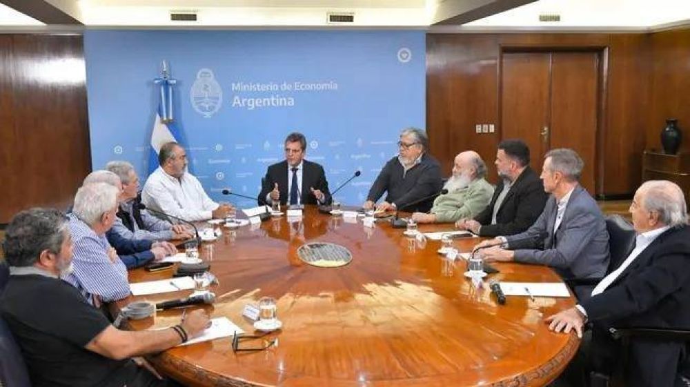 La CGT apoy� la candidatura de Sergio Massa: 