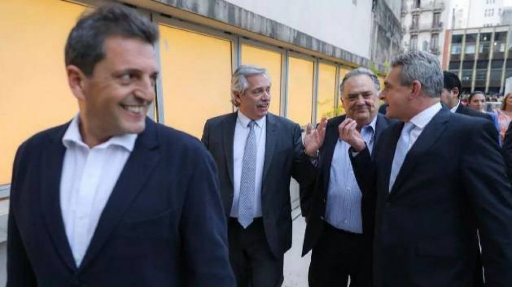 De Cristina a Bullrich, la apuesta de Massa ante la frialdad K y una economa caliente
