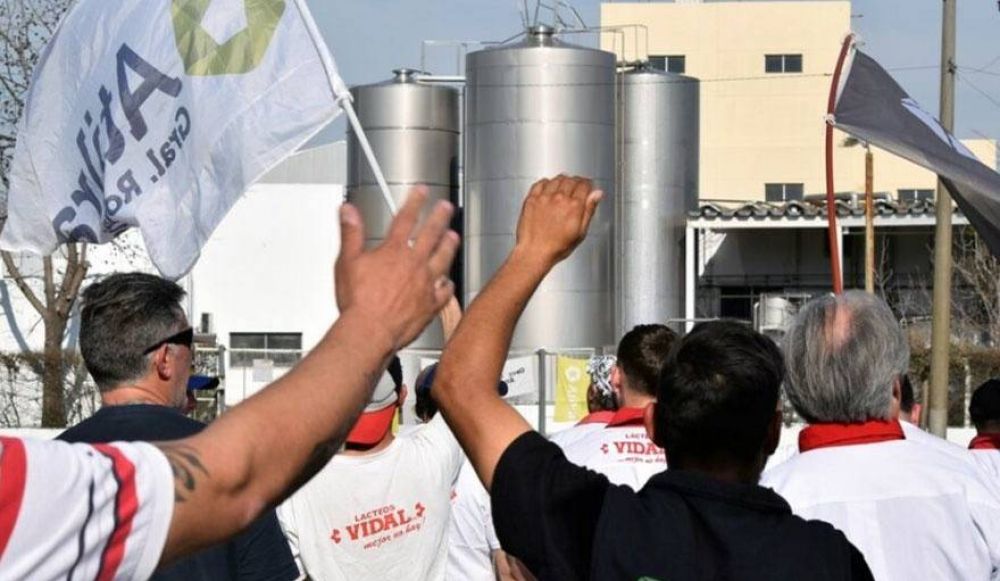 ATILRA celebró el “fallo histórico” que embarga cuentas a Lácteos Vidal para trabajadores despedidos