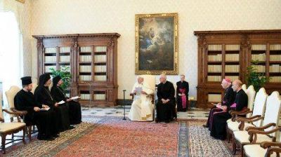 El Papa: La comuni�n entre los creyentes es una cuesti�n de caridad fraterna