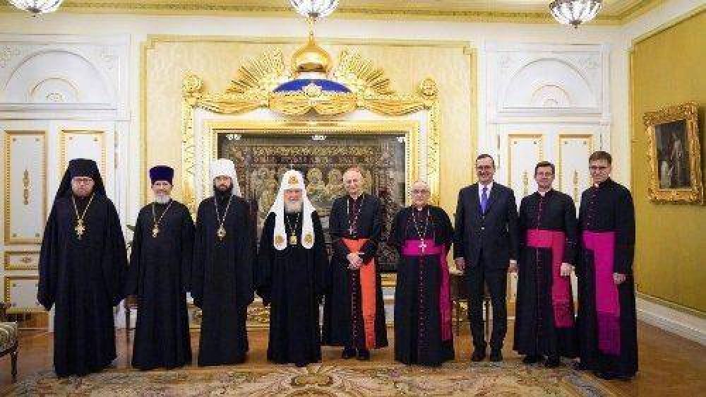 Santa Sede: El cardenal Zuppi en Mosc� para abrir caminos de paz
