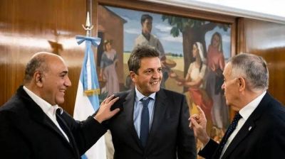 Massa recibi� al gobernador de Tucum�n Juan Manzur y a su sucesor Osvaldo Jaldo