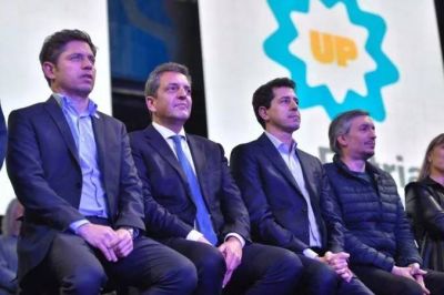 Sergio Massa, Máximo Kirchner y Wado de Pedro empezaron la campaña hacia las PASO con tres actos en el conurbano