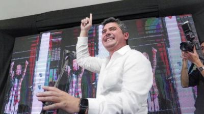 Orrego gobernador, convocó a intendentes peronistas