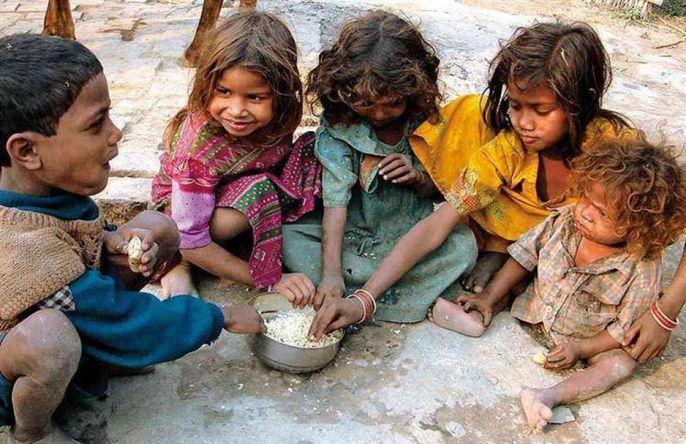 La 'plaga del hambre en el mundo avanza en lugar de retroceder', denunci� el Papa