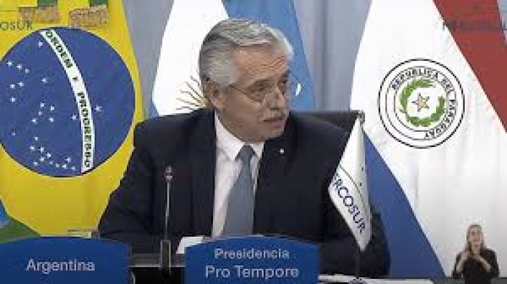 Fernndez habl en el Mercosur de la deuda irresponsablemente pedida y otorgada por FMI