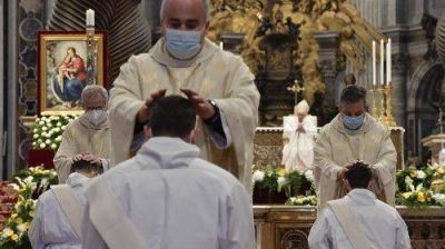 Decreto del Papa sobre la formaci�n al sacerdocio en la Di�cesis de Roma