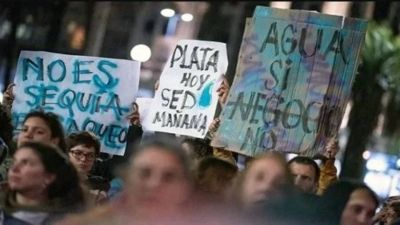 Protestas en Uruguay: manifestaciones masivas frente a la principal empresa embotelladora de agua