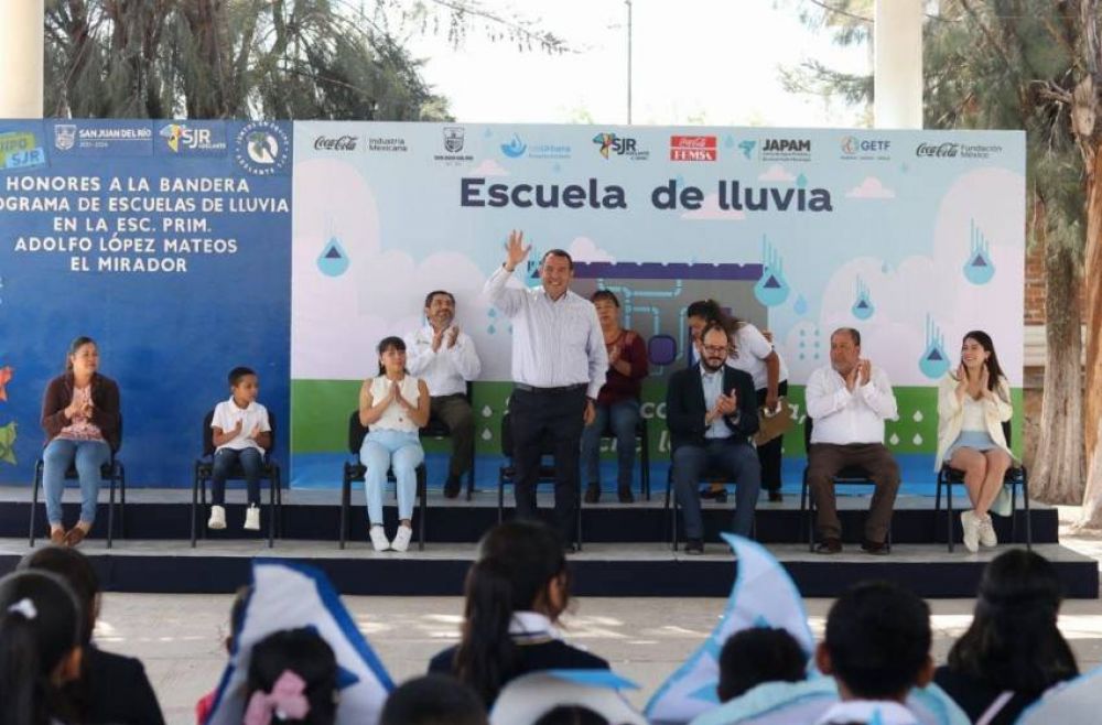 Municipio de San Juan del R�o y Coca-Cola FEMSA implementan Programa Escuelas de Lluvia