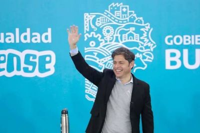 Axel Kicillof se apoya en el peso electoral de la provincia de Buenos Aires y busca imponer su marca propia de campaña
