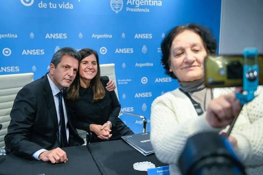 Sergio Massa acelera anuncios y muestra hiperactividad para empujar su campaa