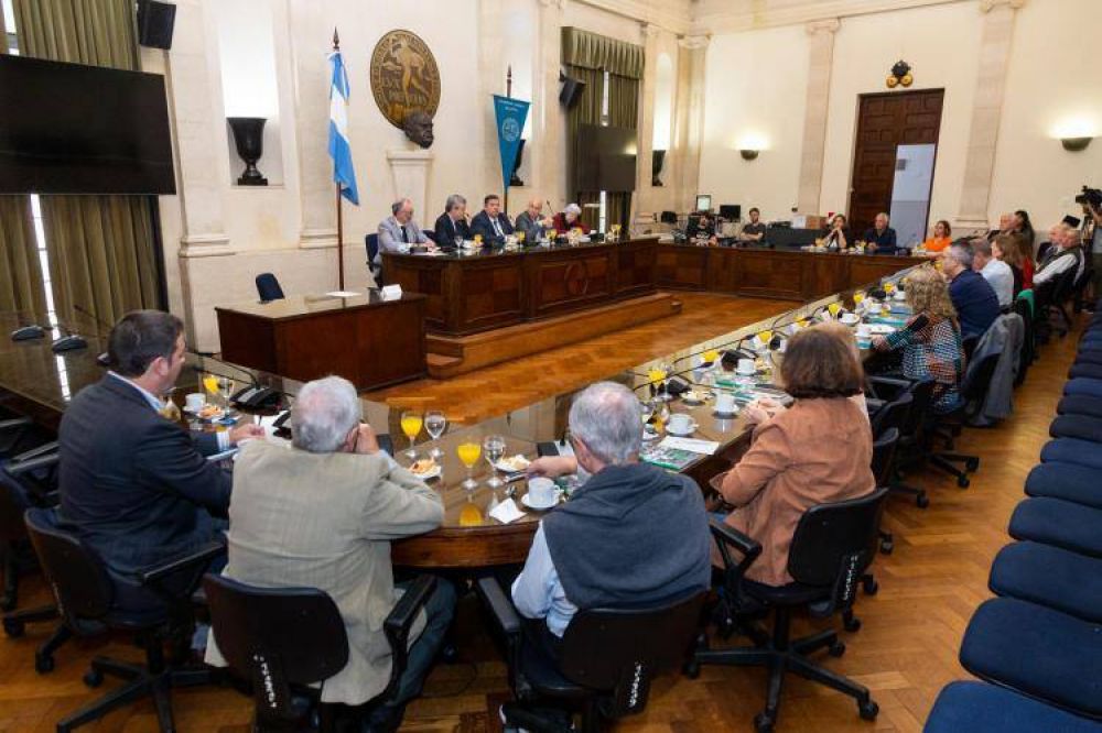La Mesa del Dilogo Santafesino asume el compromiso por ms y mejor democracia