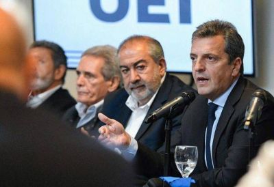 Daer afirm� que la opci�n electoral est� �entre una Argentina del trabajo y un pa�s pastoril� y que la CGT siempre aval� �una s�ntesis electoral�