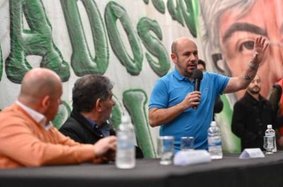 Con el respaldo del Sindicato Camionero, los Sastre llamaron a intensificar la campaña de cara a las elecciones del 30 de julio
